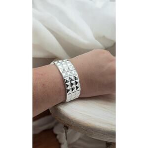 Silver Pyramid Geomitric Elastic Streatch